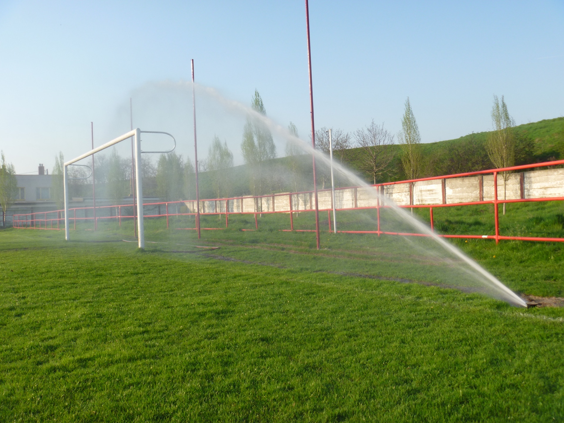 Automatický zavlažovací systém futbalového ihriska Automatický zavlažovací systém futbalového ihriska