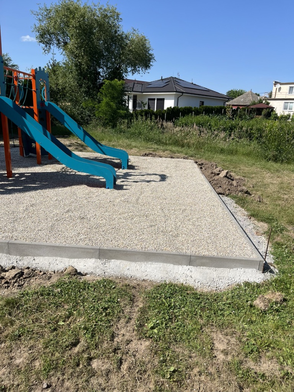 Rekonštrukcia detského ihriska Rekonštrukcia detského ihriska